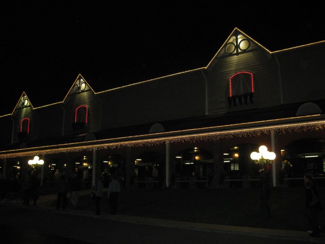 Dixie Stampede Theatre