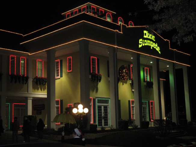 Dixie Stampede Theatre
